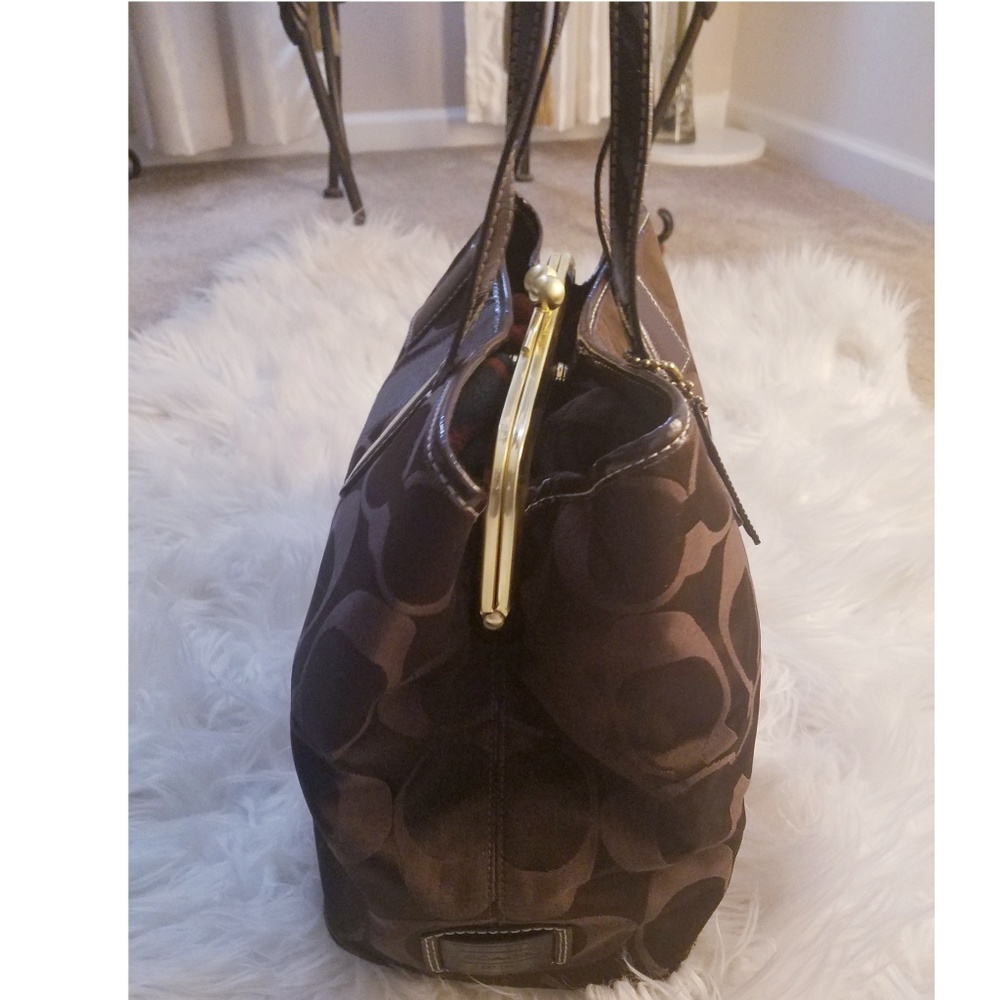 *Authentic* Coach Handbag - Picture 6 of 8